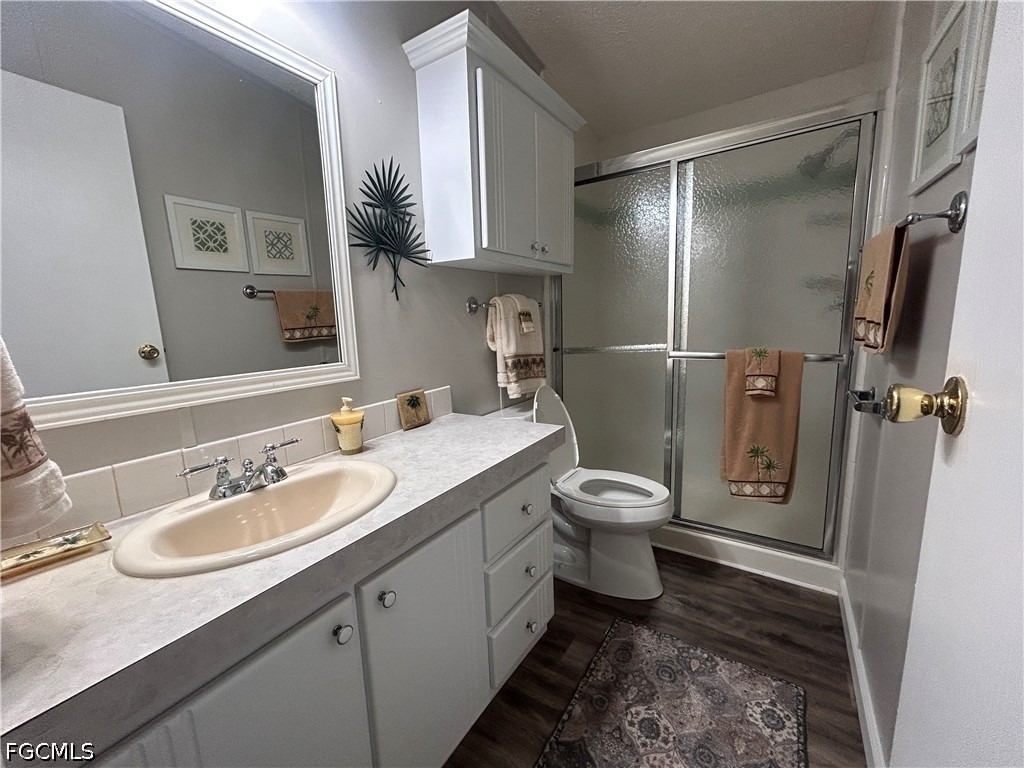 10561 Lake Loop Road - Photo 18