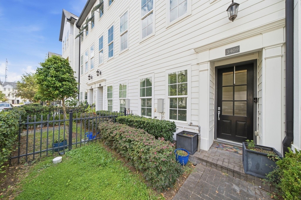 3409 Timbergrove Oaks Street - Photo 1