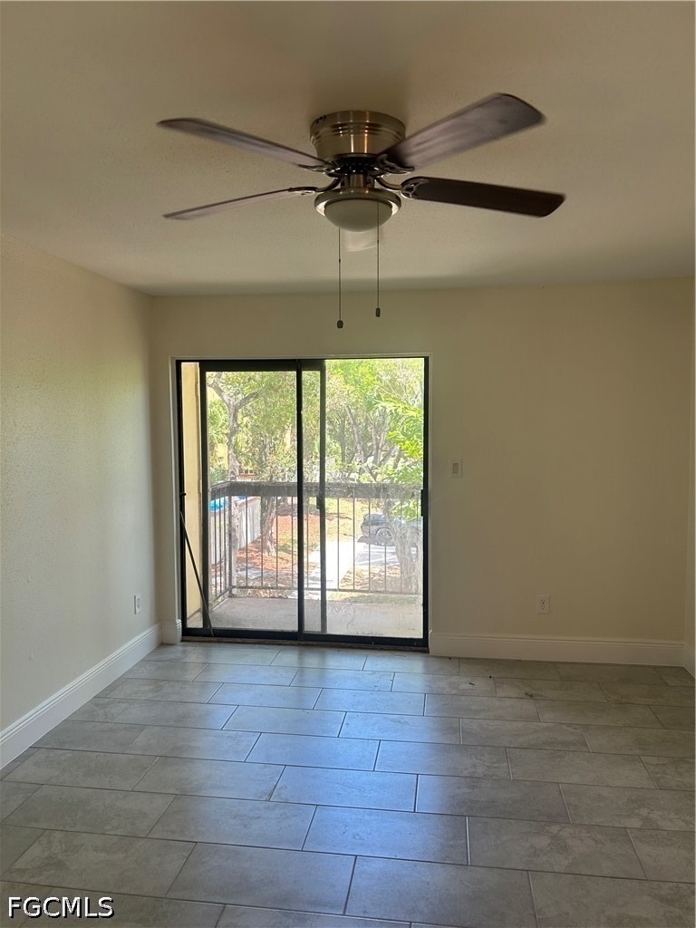 2875 Winkler Avenue - Photo 1