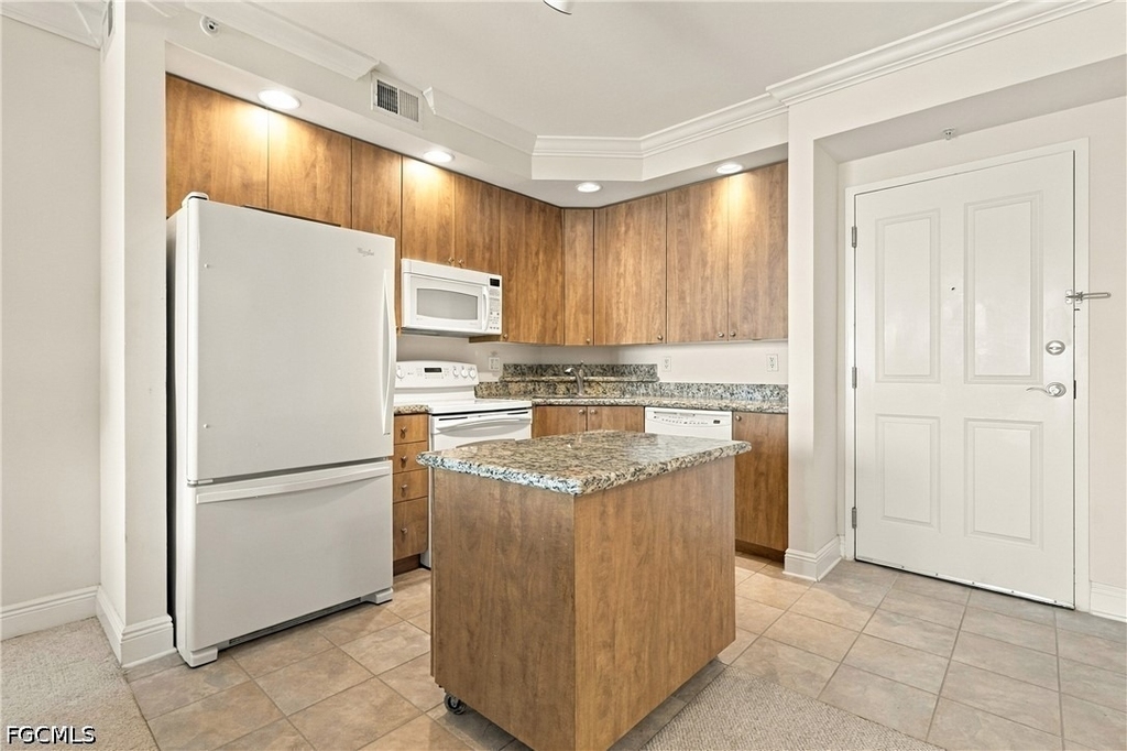 2825 Palm Beach Boulevard - Photo 2