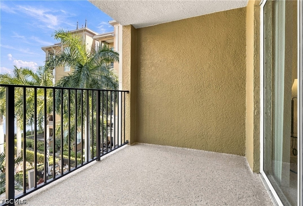 2825 Palm Beach Boulevard - Photo 18