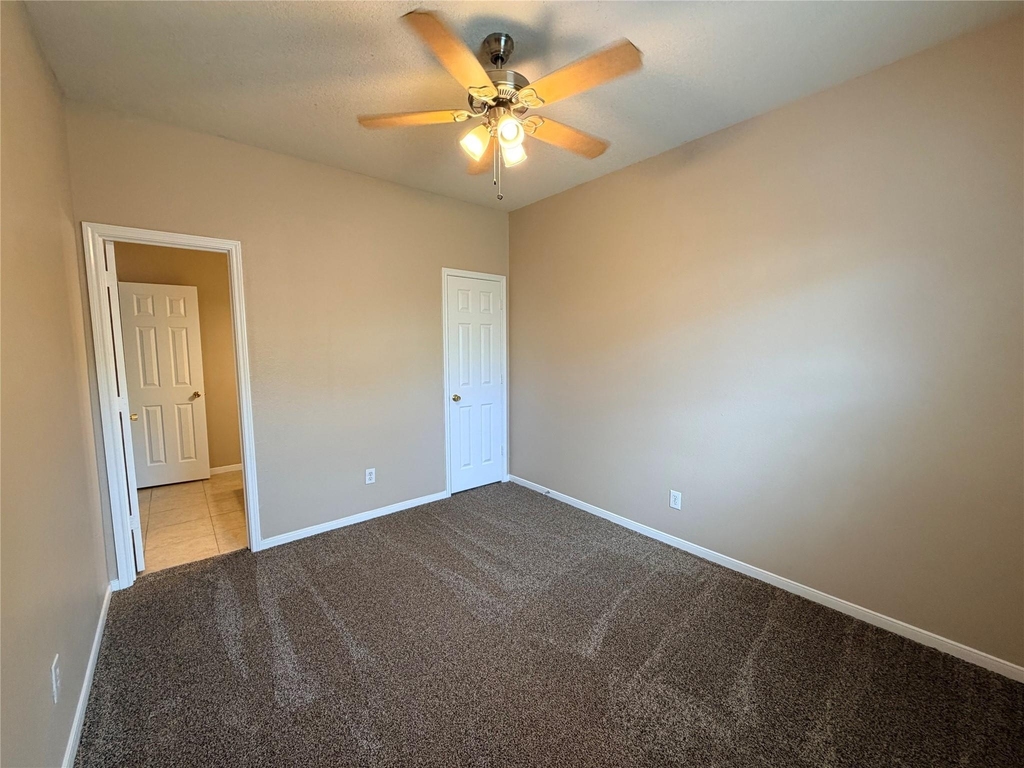 15423 Fir Woods Lane - Photo 34