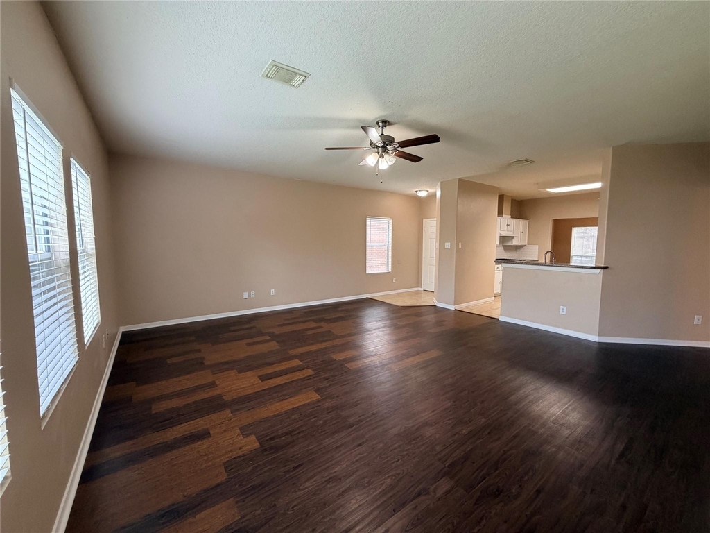 15423 Fir Woods Lane - Photo 5
