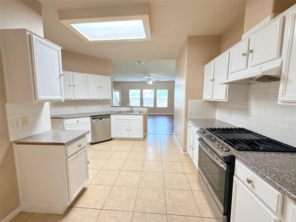 15423 Fir Woods Lane - Photo 10