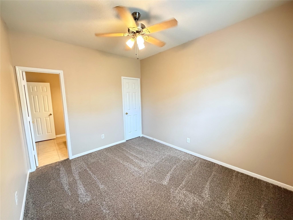 15423 Fir Woods Lane - Photo 18