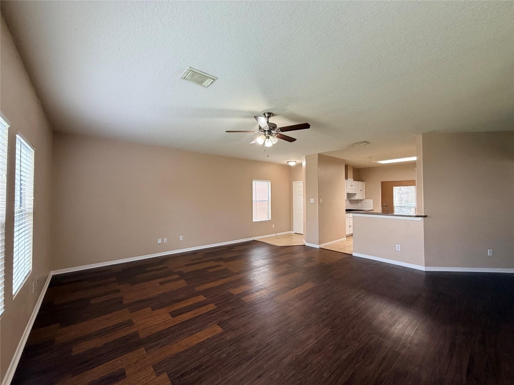 15423 Fir Woods Lane - Photo 7
