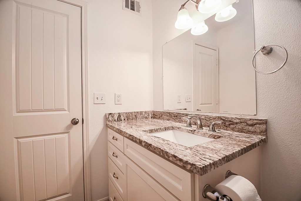 820 Threadneedle Street - Photo 15