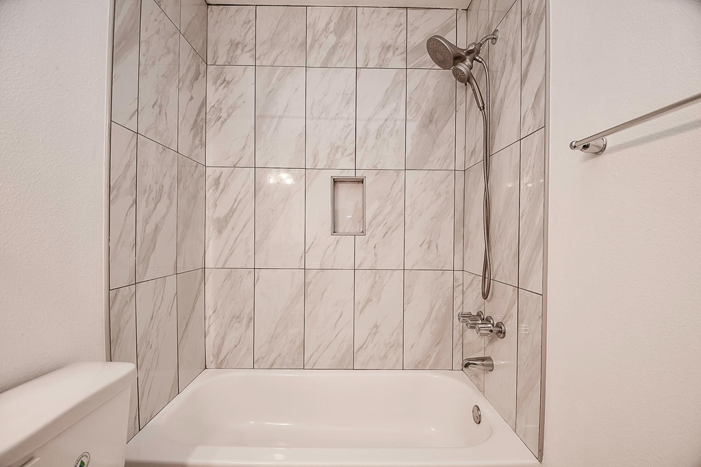 820 Threadneedle Street - Photo 14