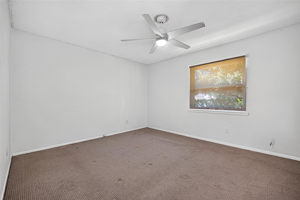 17104 Blackhawk Boulevard - Photo 26