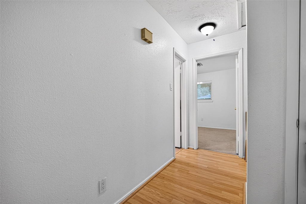 17104 Blackhawk Boulevard - Photo 22