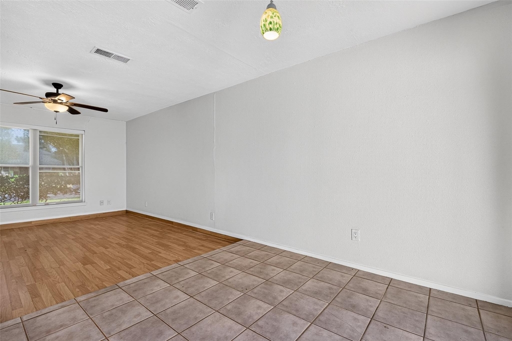 17104 Blackhawk Boulevard - Photo 13