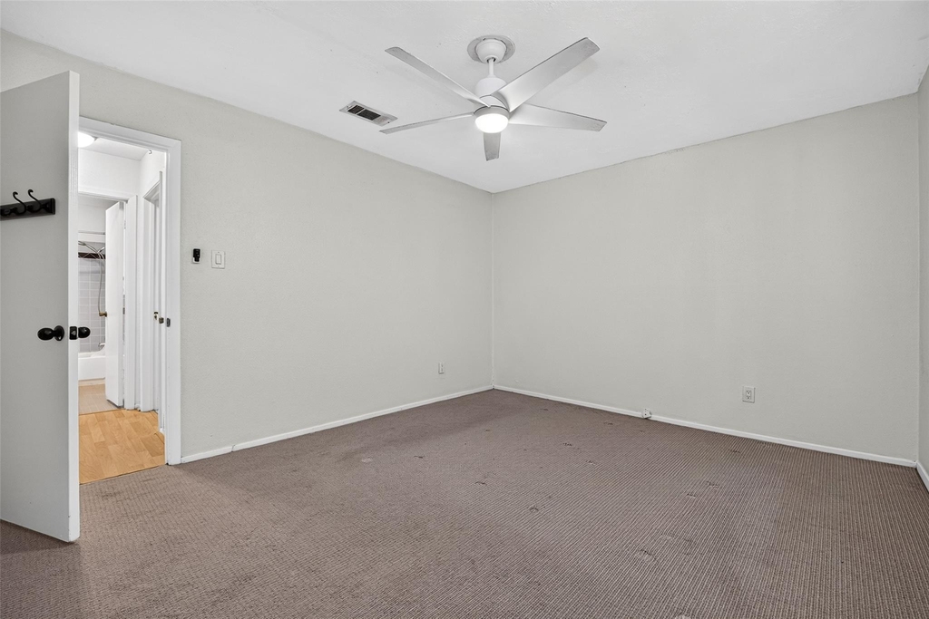 17104 Blackhawk Boulevard - Photo 23