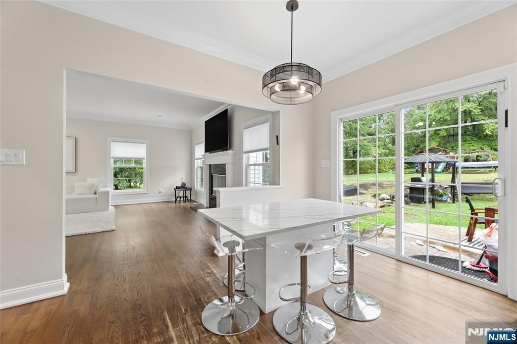 560 Van Emburgh - Photo 11