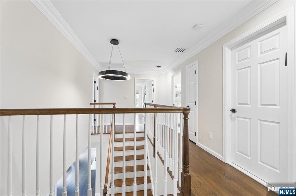 560 Van Emburgh - Photo 32