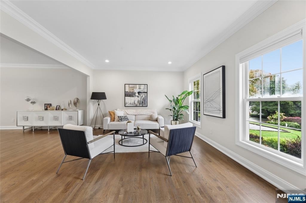 560 Van Emburgh - Photo 13