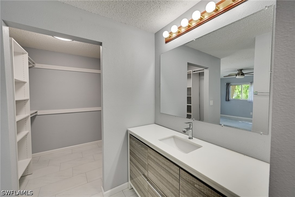 5712 Foxlake Drive - Photo 27