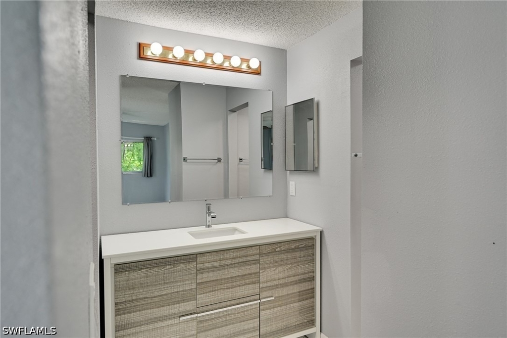5712 Foxlake Drive - Photo 23