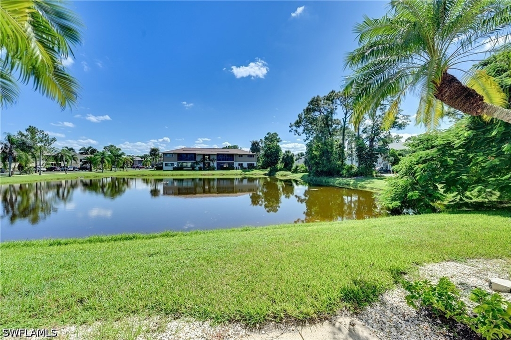 5712 Foxlake Drive - Photo 32