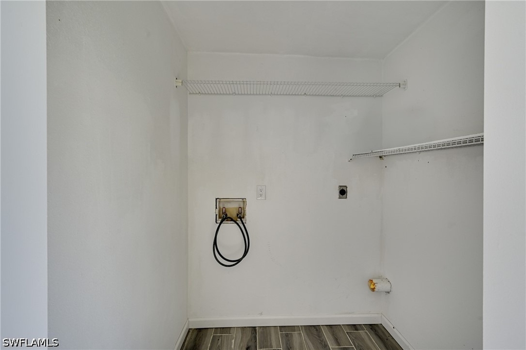 5712 Foxlake Drive - Photo 29