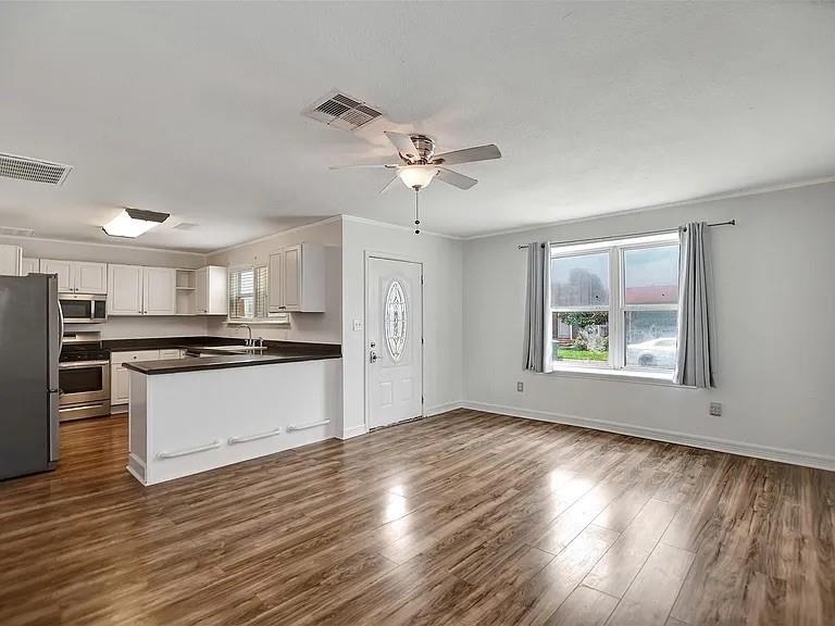 5309 Perry Avenue - Photo 3