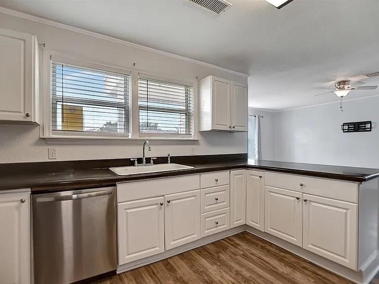5309 Perry Avenue - Photo 6