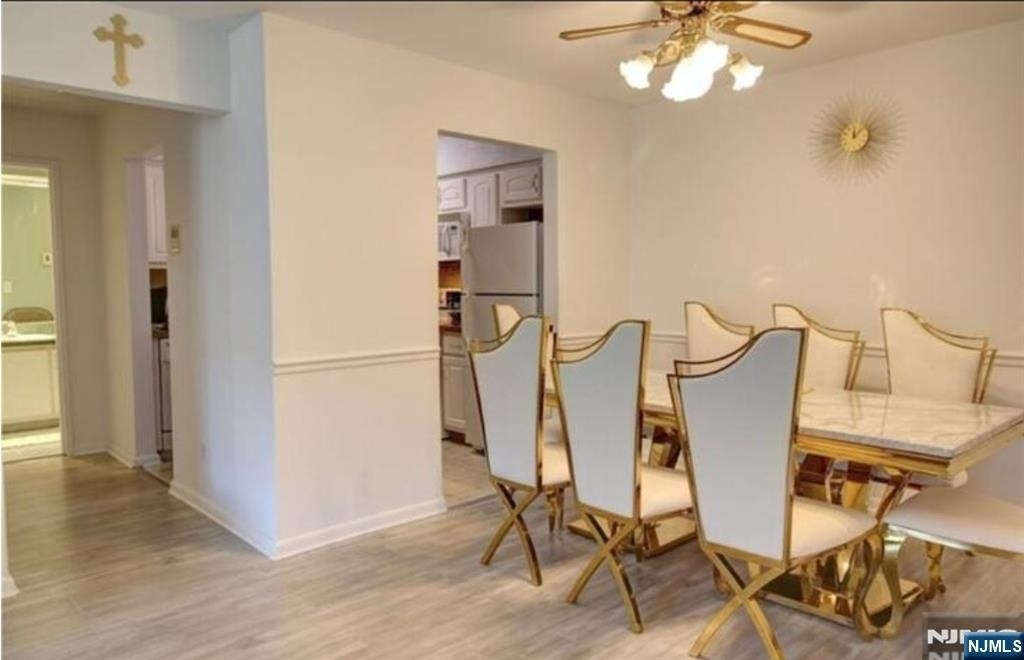 464 Liberty - Photo 2