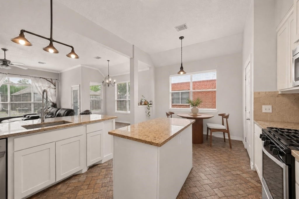 20822 Figurine Court - Photo 10