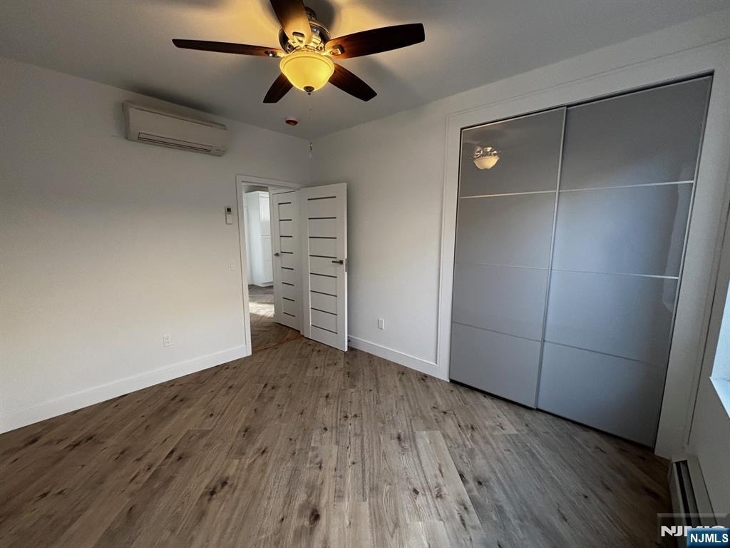 695 Elm - Photo 7