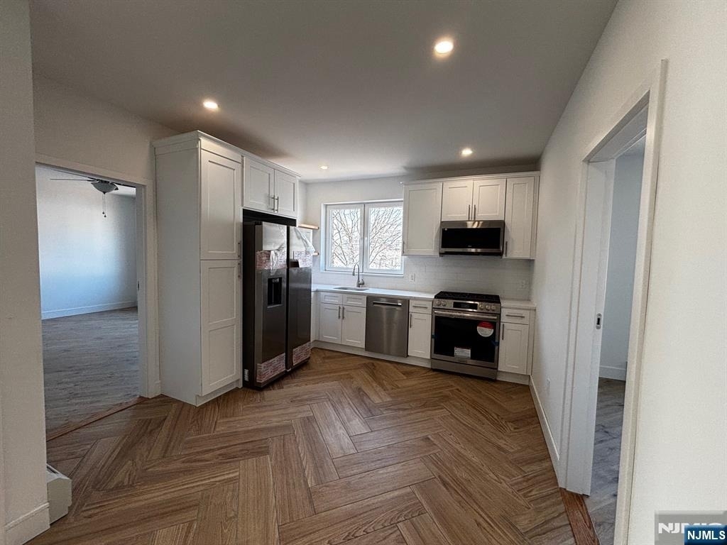 695 Elm - Photo 2