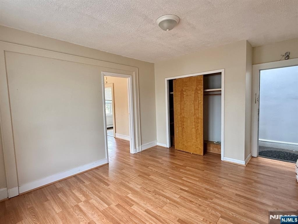 165-167 Davis - Photo 8