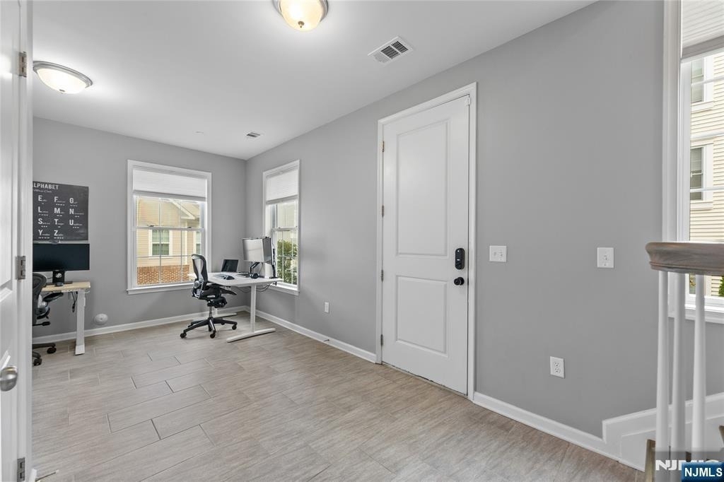 289 Bradley - Photo 6