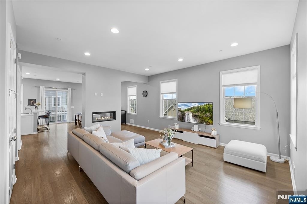 289 Bradley - Photo 12