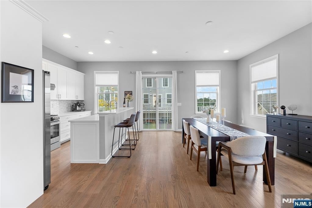 289 Bradley - Photo 35