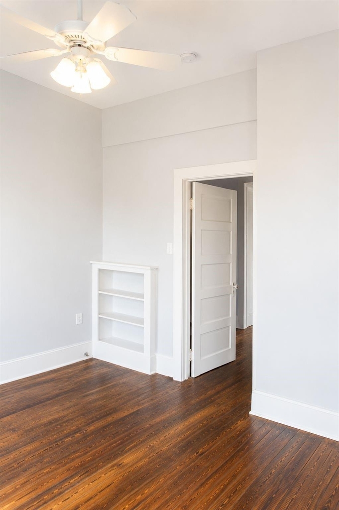 2627 Avenue K - Photo 8