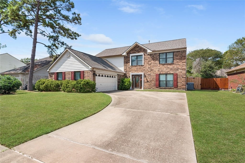 7507 Dogwood Falls Road - Photo 0