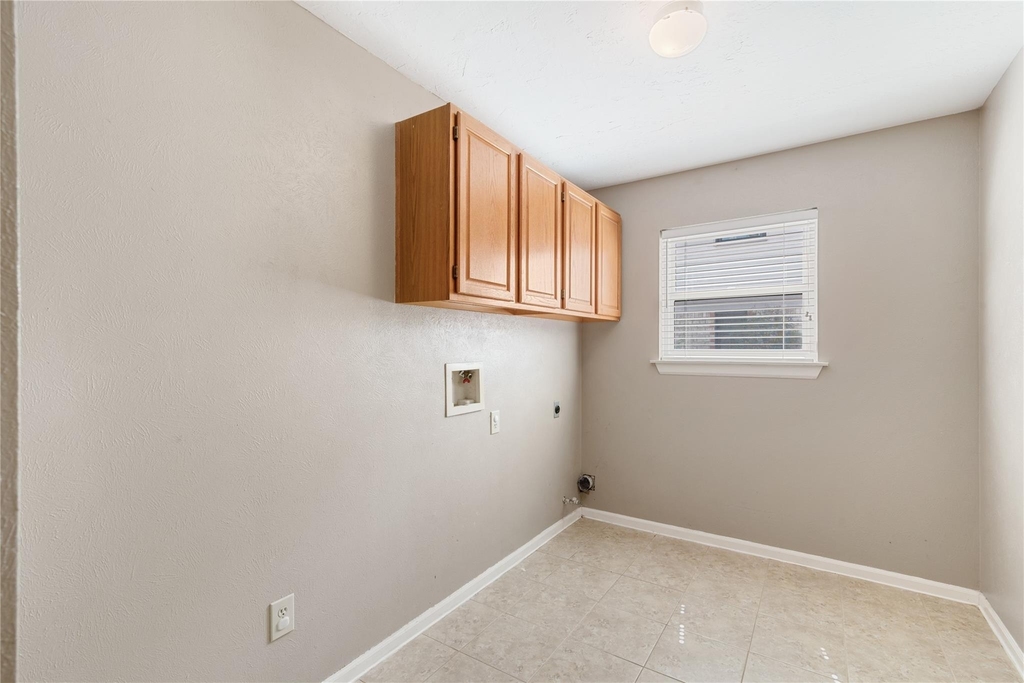 7507 Dogwood Falls Road - Photo 18