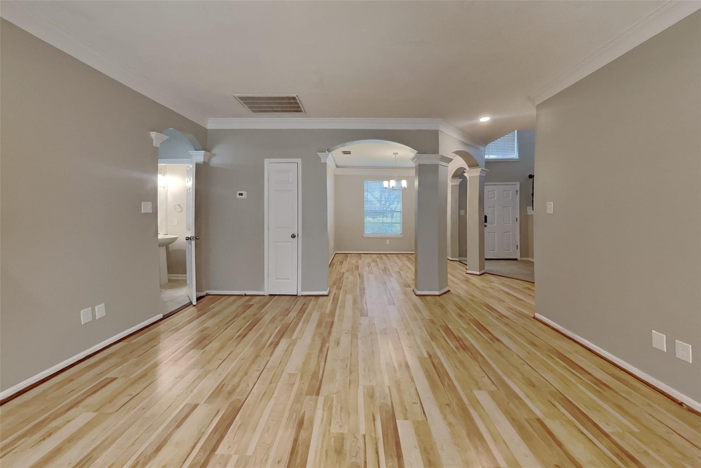 4731 Silverlake Drive - Photo 1