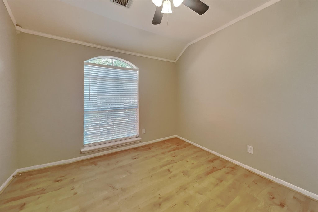 4731 Silverlake Drive - Photo 15