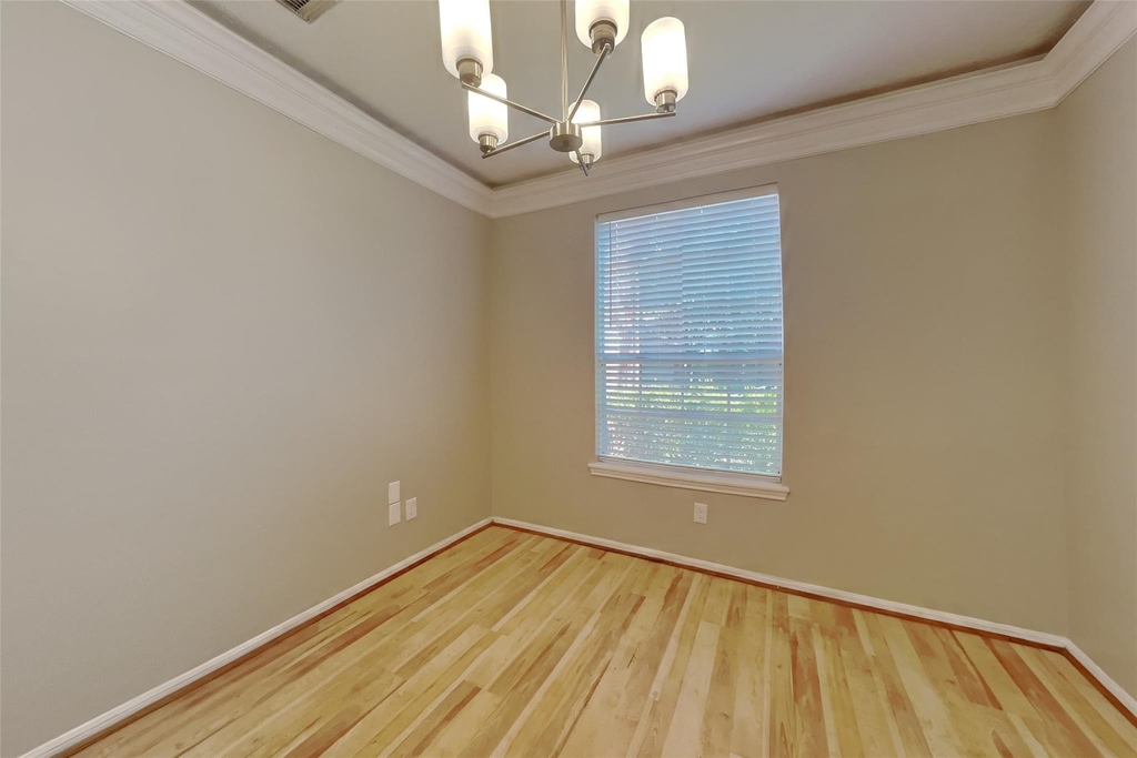 4731 Silverlake Drive - Photo 5