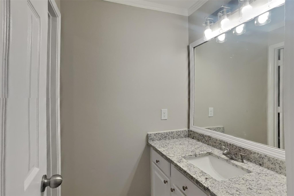 4731 Silverlake Drive - Photo 16