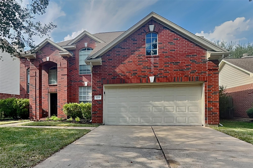 4731 Silverlake Drive - Photo 0
