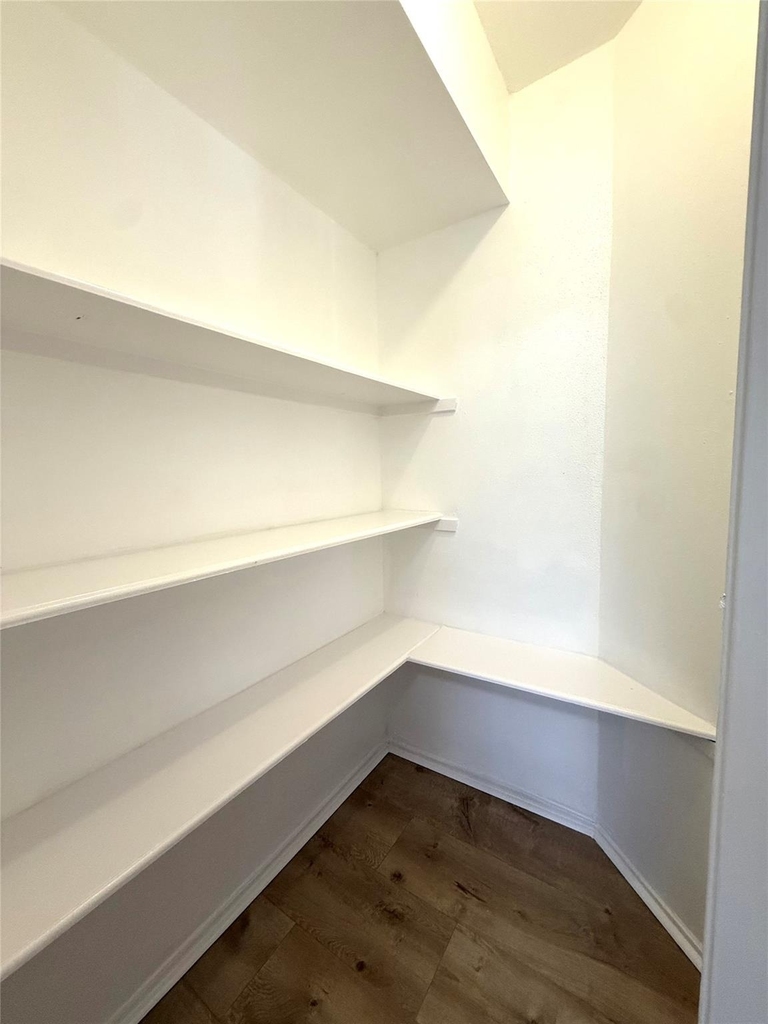 7200 W T C Jester Boulevard - Photo 3