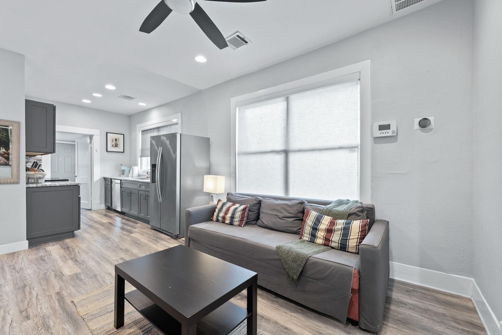 412 Drew St - Photo 5