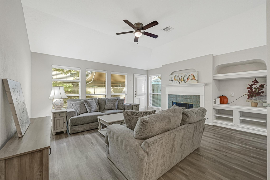804 Cherry Blossom Drive - Photo 3