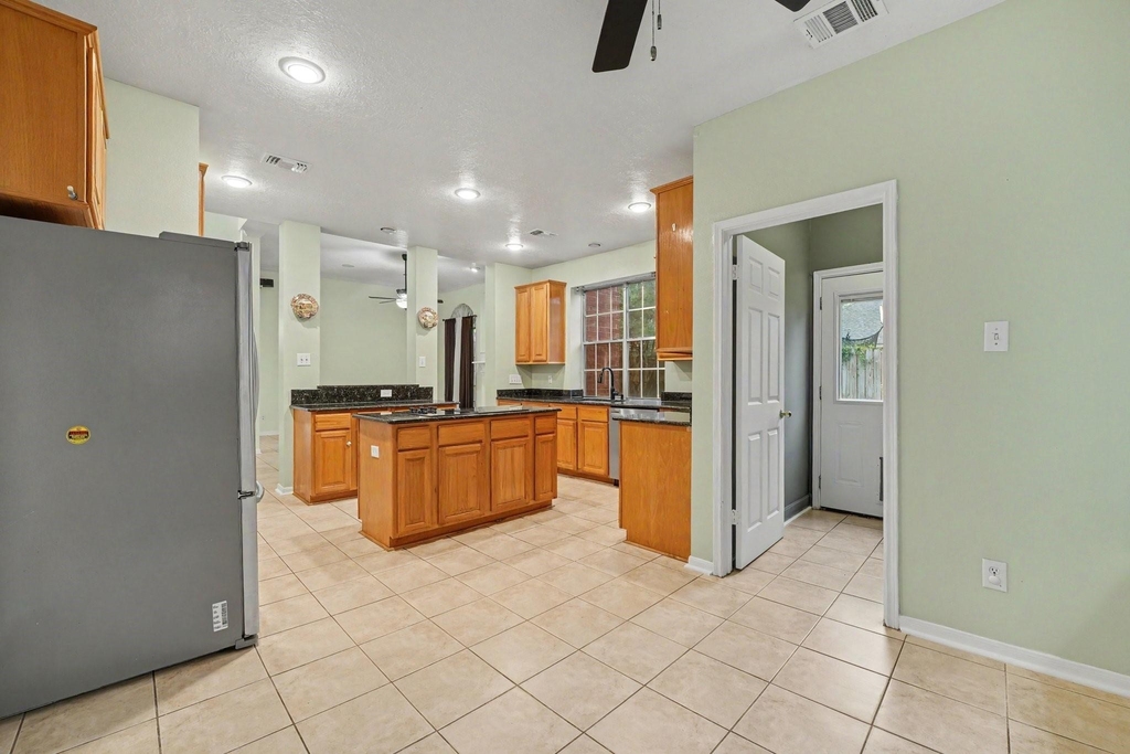 8511 Shellville Court - Photo 6