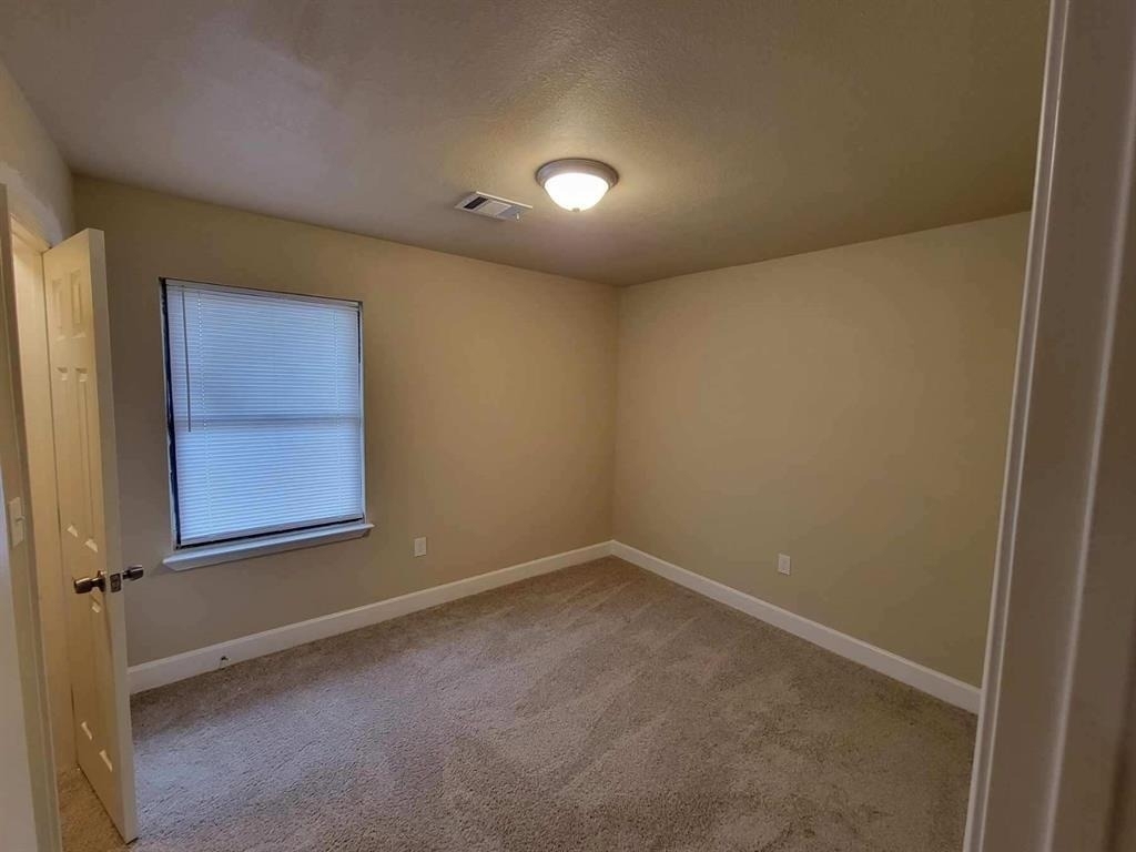 2512 12th Street - Photo 5