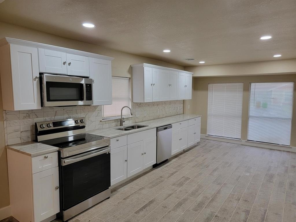 2512 12th Street - Photo 3