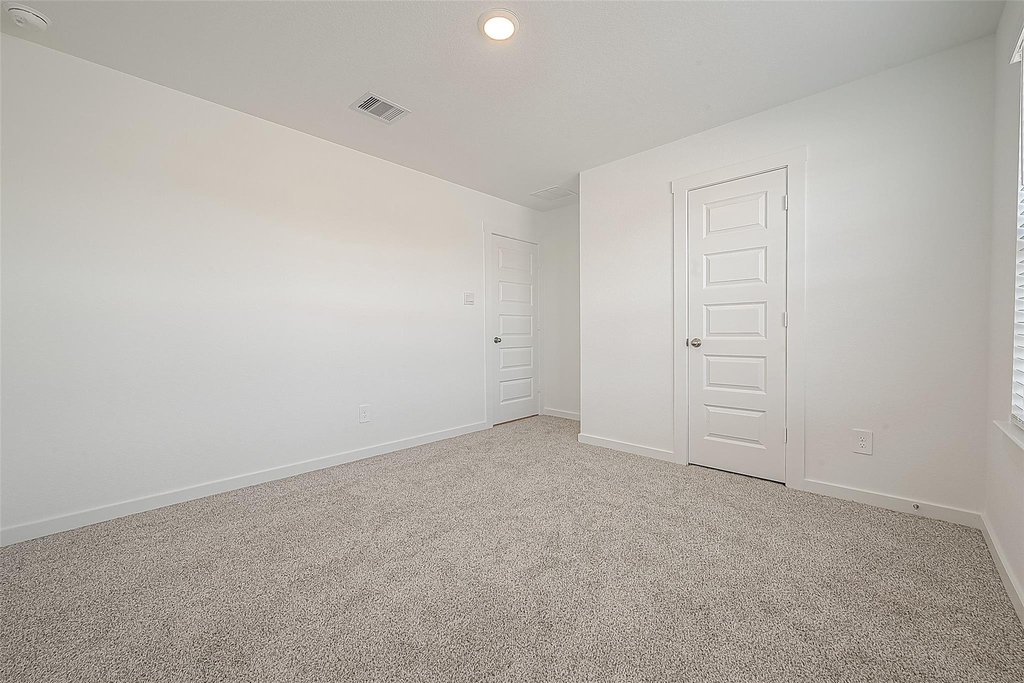 3918 Winterbourne Way - Photo 5