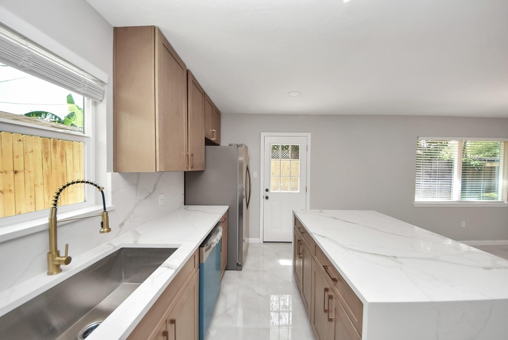 1503 Locklaine Drive - Photo 19