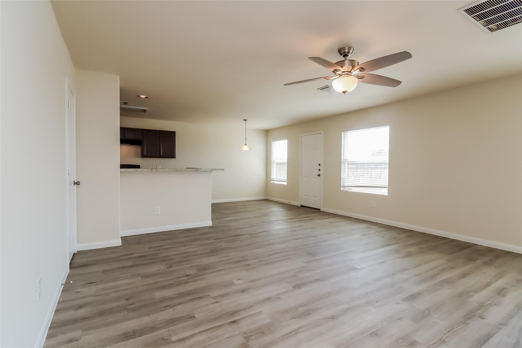 11927 Pia Drive - Photo 6